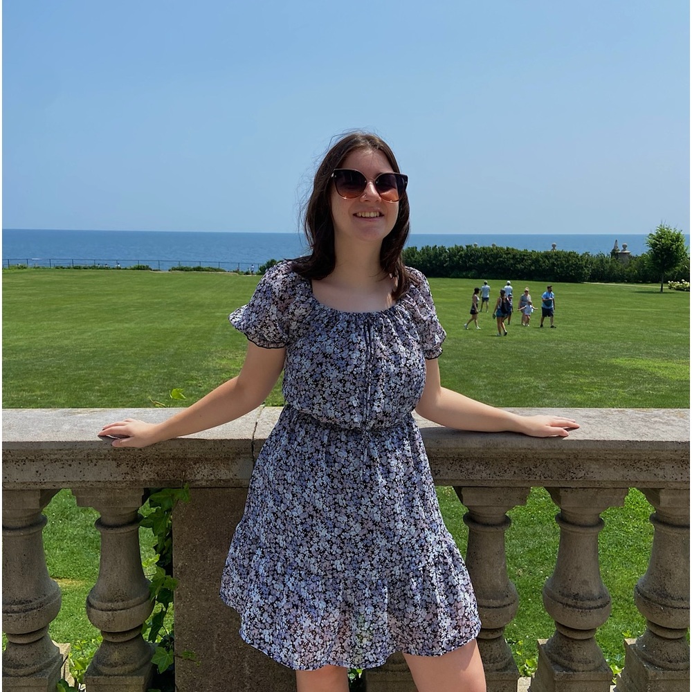 Meet your Posher, Cristina